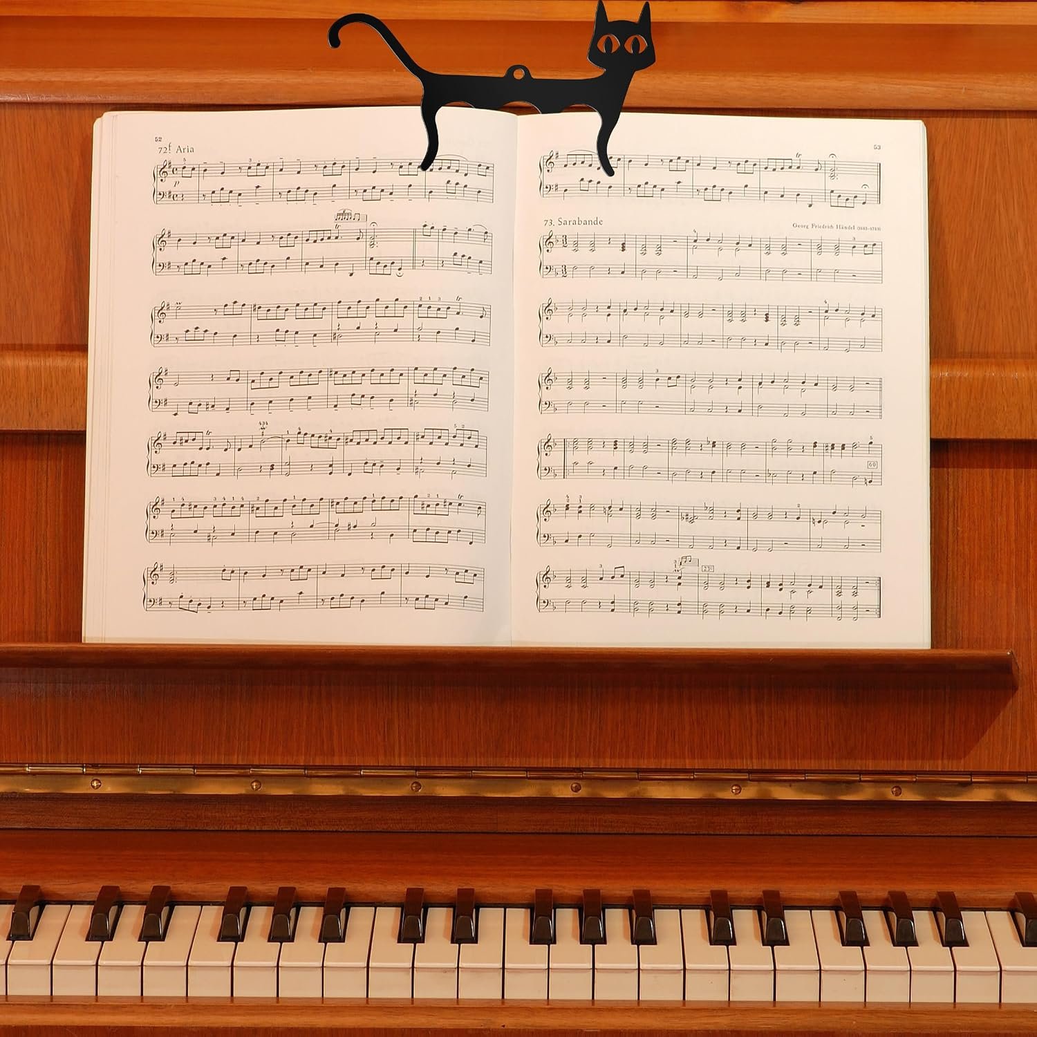 Cat-Shaped Metal Book Page Holders - Image 2